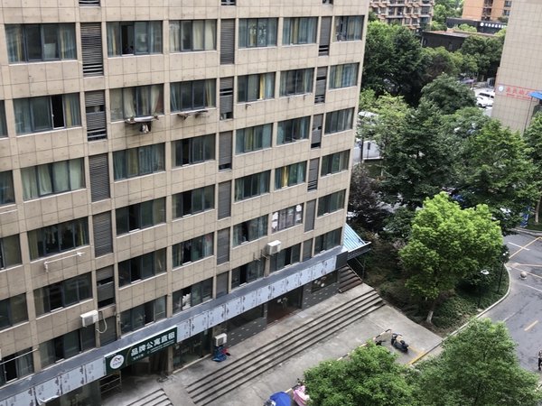杭州钱塘金沙湖北苑大厦高沙地铁口200米 月付 独门独户全新 印象城