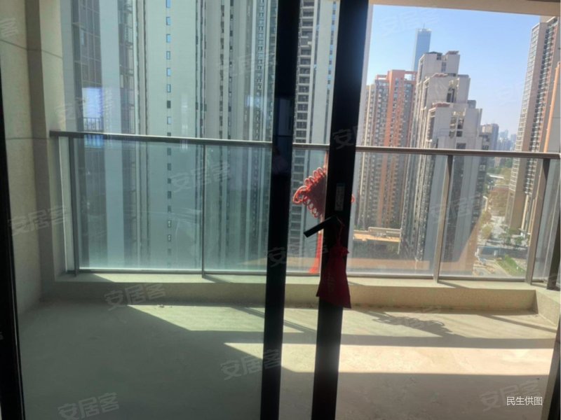 二七路 临地铁 医疗配套成熟 双卫 高楼层视野好 有电梯,华发外滩首府