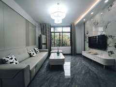 乐山市中新广场急租！出门就是新广场CBD！价格美丽！家具家电齐全！随时可看出租房源真实图片