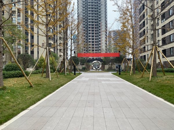 重庆巴南界石御华兰亭(一期)出租御华兰亭洋房小区,精装三房,品牌家电