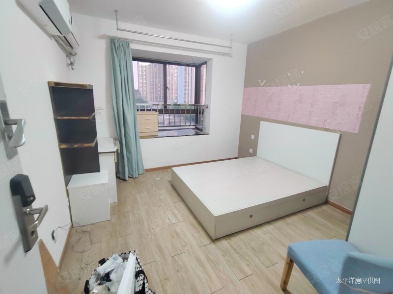 满五 商业配套成熟,泰翔嘉苑二手房,318万,2室2厅,1卫,94平米-上海