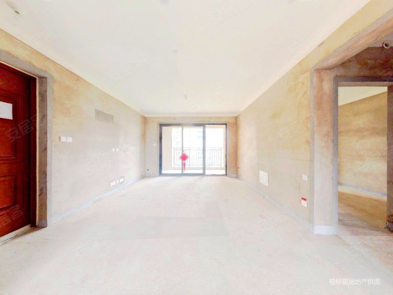 星联御象湖4室2厅1卫137㎡南北140万