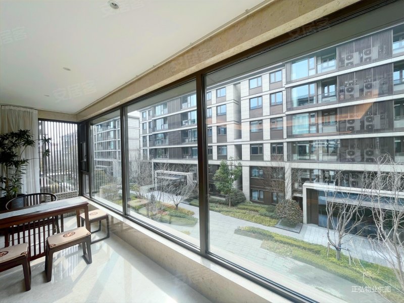 物业租售推荐正弘臻4室中楼层不临路送车位随时配合看房