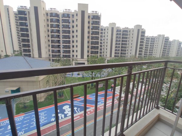 无锡锡山东北塘旭辉城旭辉城,全新小区,精装三房,设施齐全,拎包入住!