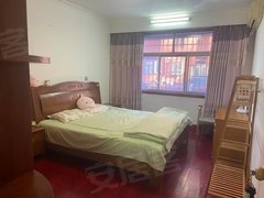 大丰大中大中城区银泰华城旁 一脚登二楼 精装三房 配套齐全 拎包入住！出租房源真实图片