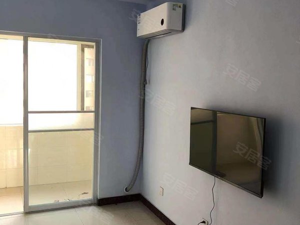 莱芜莱城莱城城区安泰华府市医院旁电梯房!