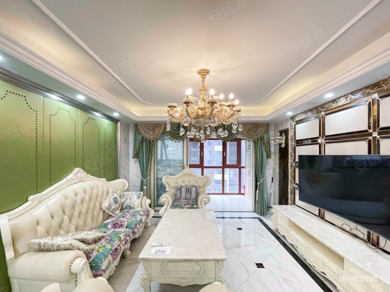 湖塘星河国际六区大三房!欧式豪装,楼层好,保养佳!可以大刀!