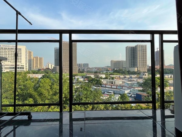 广州番禺星河湾富山三路小区民用水电 现代风设计隔断一房一厅 电梯