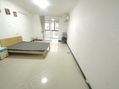 桂林临桂榕山金水路乐泰州超市后面,有一台空调,炒菜使用电器,拎包入住出租房源真实图片