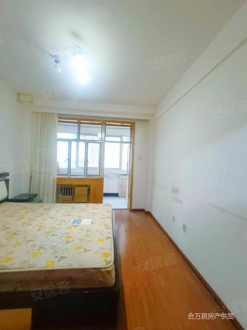 玉门街内置电梯 正南朝向 77平只卖50万 价格美丽 手慢无