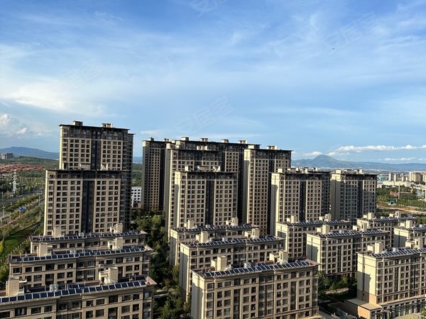昆明嵩明嵩明城区中骏云谷小镇云谷小镇豪华3室2厅1厨2卫1200包物业包