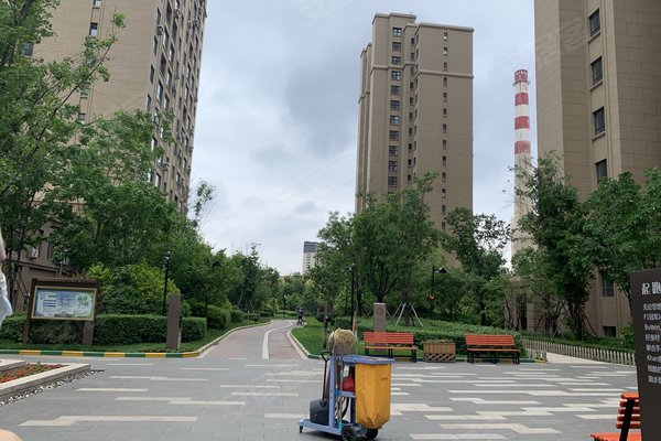 好不好_中介房产经纪人:李思诺对中海城学府的评价-沈阳安居客