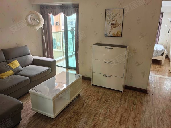 深圳罗湖人民南置地逸轩罗湖口岸,置地广场,近口岸国贸,中心点,地铁