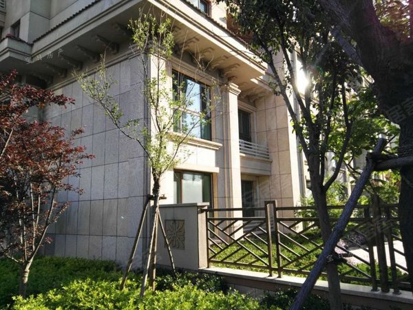 潍坊安丘安丘城区青云国际城拎包入住交通便利干净整洁繁华方便交通