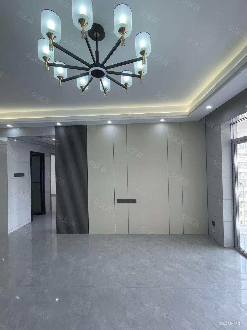 新晖雅苑3室2厅2卫116㎡北56.5万