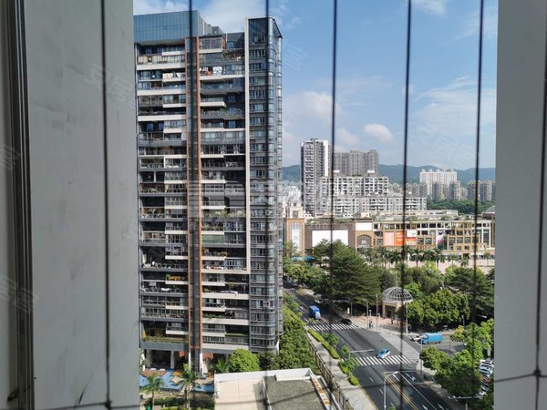 深圳福田香蜜湖香珠花园香珠花园 3室1厅1卫 电梯房 精装修 配套齐全