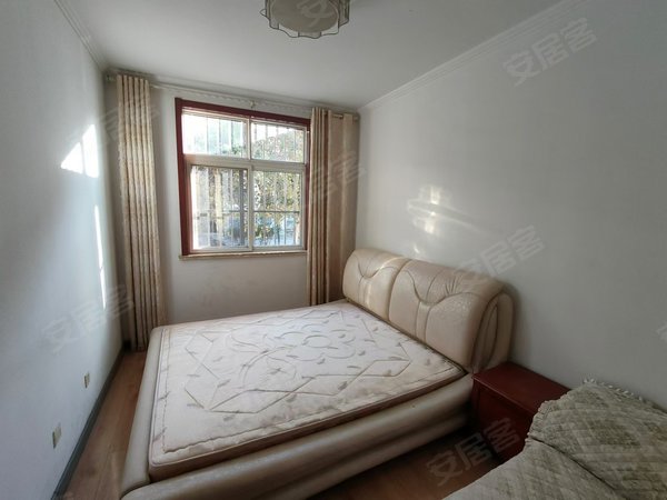 青岛胶州少海盛福花园盛福花园 1200包物业费 靠龙湖天街 东方医院