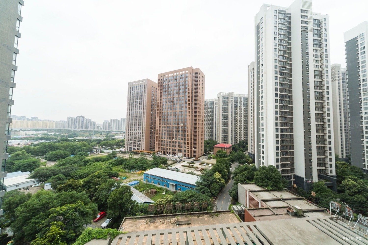 和昌都汇华府板楼刚需两居近地铁医疗配套成熟产权清晰