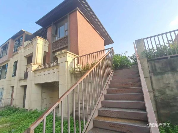 进来看看,金地香山湖(别墅)二手房,490万,4室2厅,3卫,129平米-广州