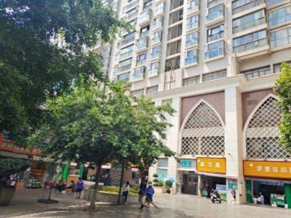 五一路地铁口顺城昆华医院旁新月花园电梯精装两房拎包入住随看