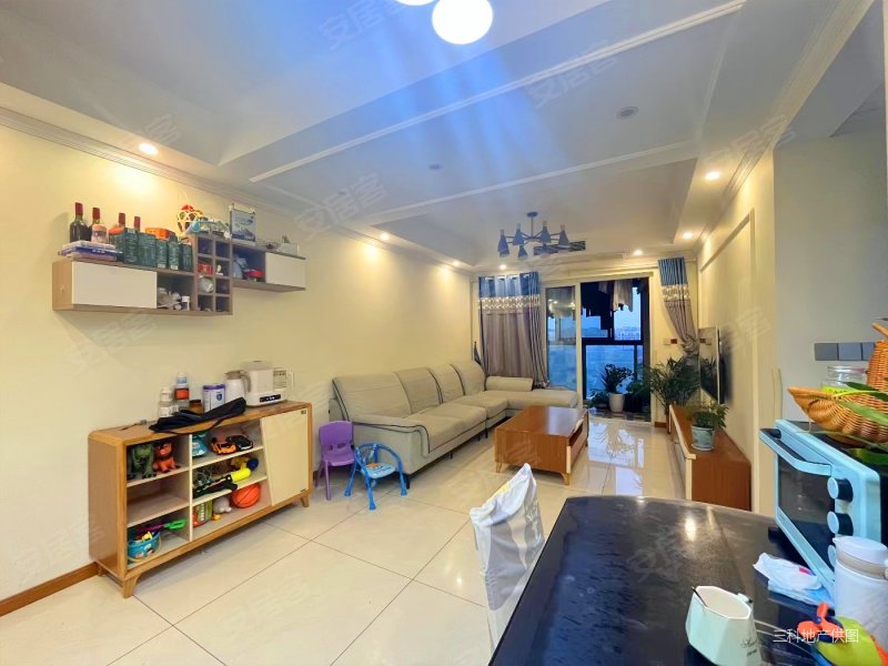 巴滨路业主急售书本就在小区门口装修保持完好价格可小刀