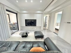 乐山市中新广场CBD！中医院对面！新广场全新装修首租标准三房双卫！出租房源真实图片