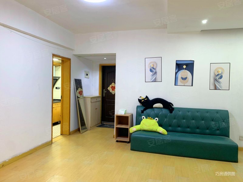 湖滨东路出行方便高楼层视野无遮挡朝向好临地铁满二