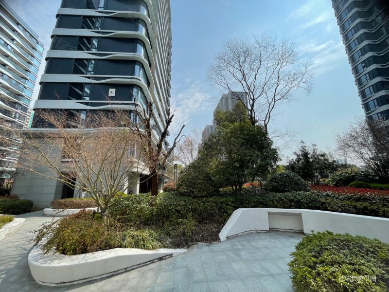 奥体板块必看好房小区中心位置阳光城檀悦138平大4房