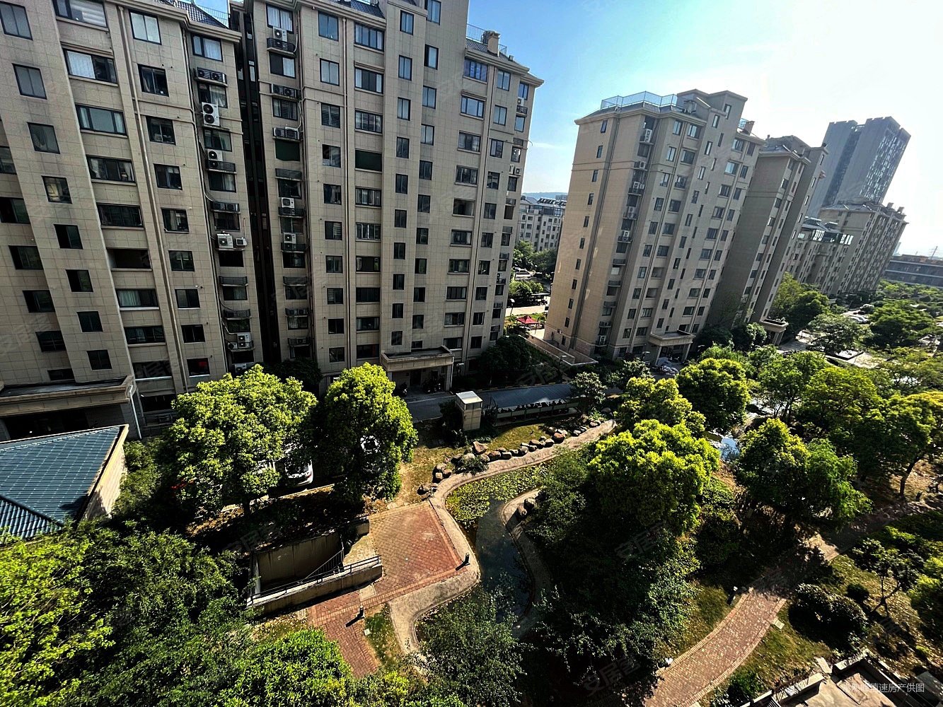 星宝花园(常熟)3室2厅2卫124.12㎡南北235万