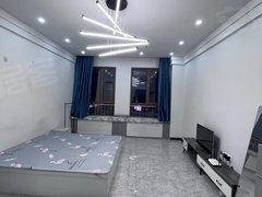兴安盟乌兰浩特五一广场楼下就是万达和心悦城 中央空调 嘎嘎干净 房主精心收拾出租房源真实图片
