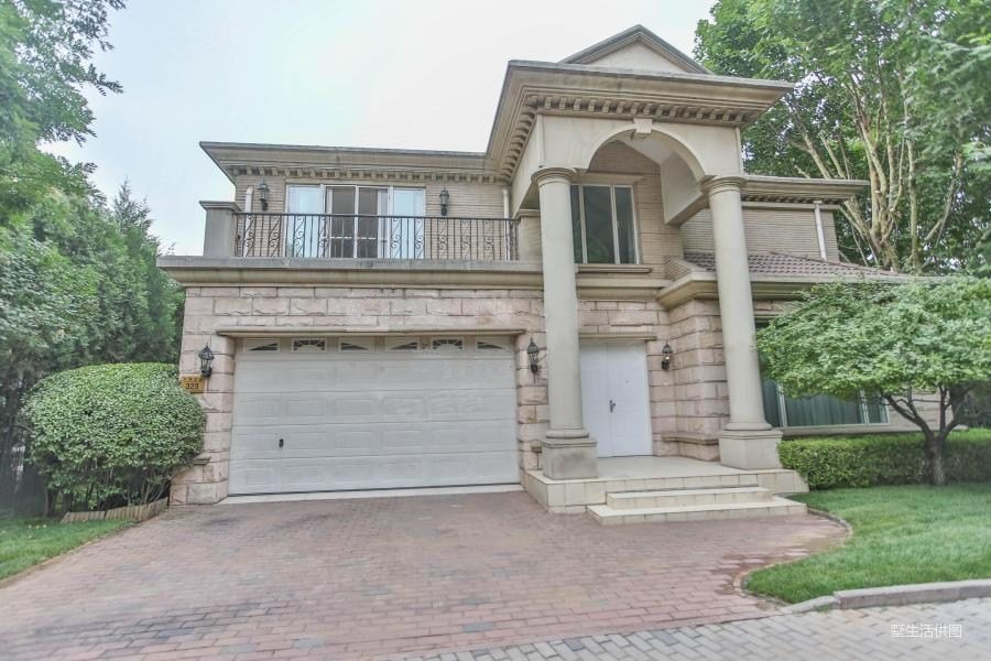 近一周新上房源 ,大湖山庄独栋,占地1300平米,价格可谈