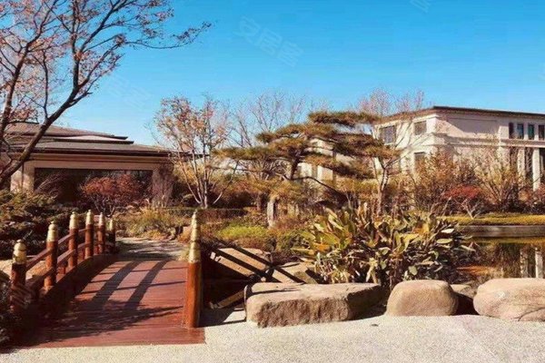 卓越万科翡翠山晓(别墅)