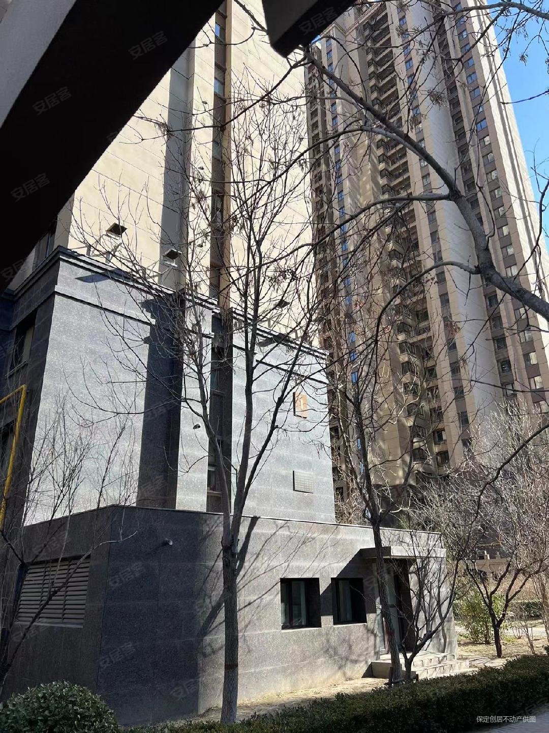 东湖紧邻保师未来花郡万达广场附近秀兰森活里不带连廊采光好