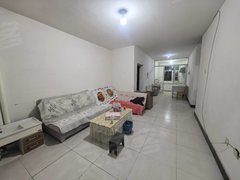 乌海乌达新城区北岸新城六楼，两室两厅，年租7200包物业取暖。出租房源真实图片