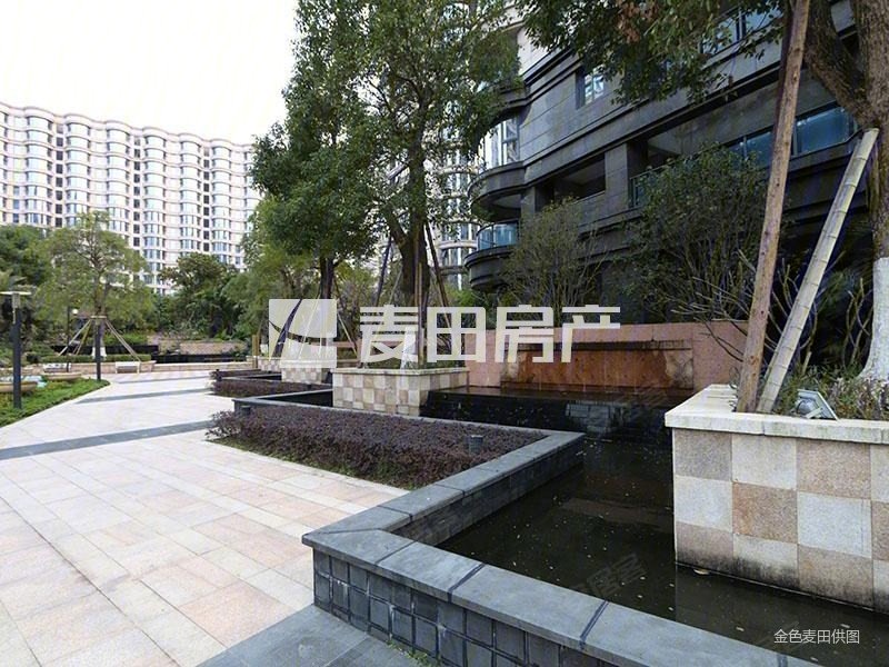 源昌宝墅湾 中间好楼层 临地铁 产权清晰 带电梯