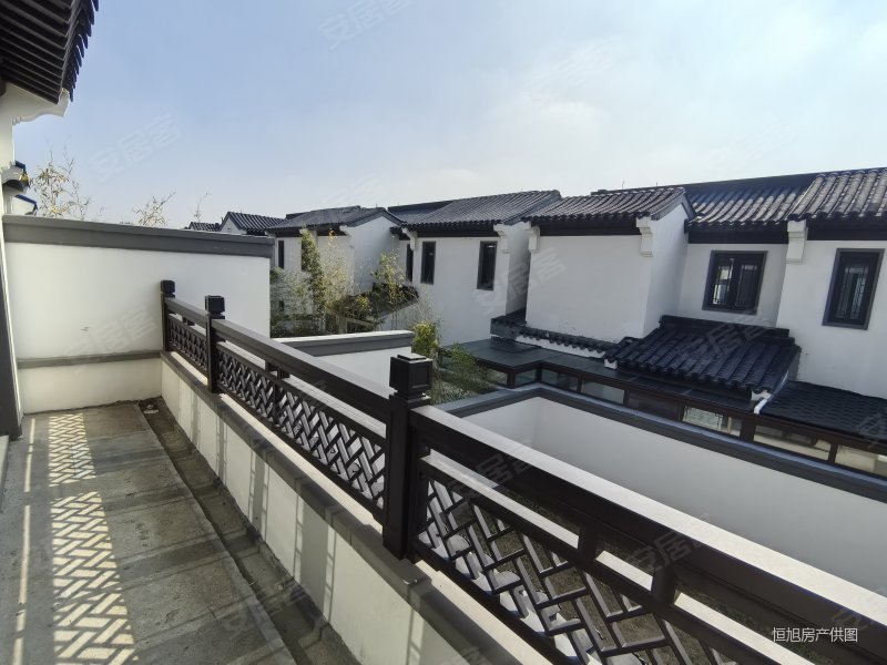 石墙南院和北院,江南风合院! 绿城品质,沿河低密度别墅区