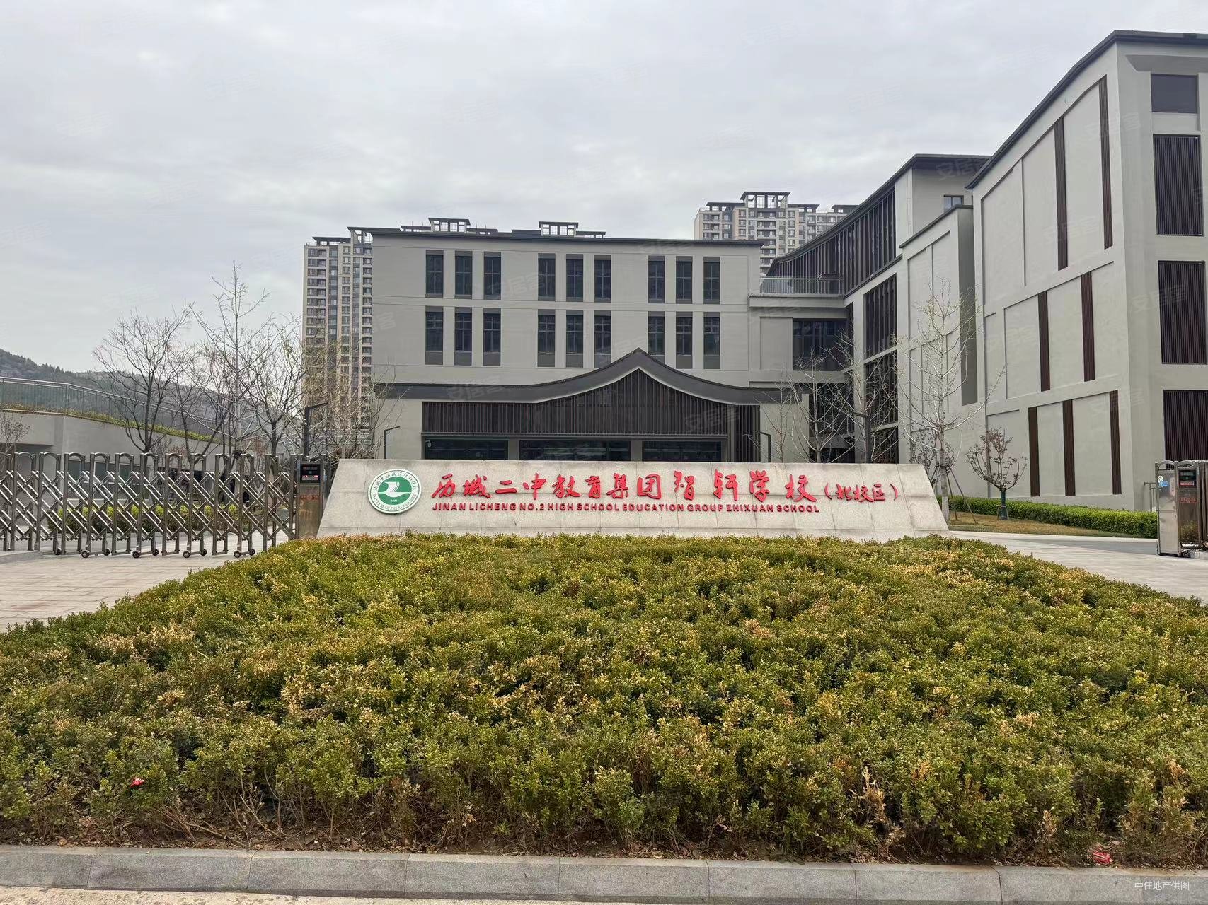 济南融创文旅城鹊华居