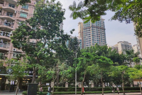 新世界东逸花园