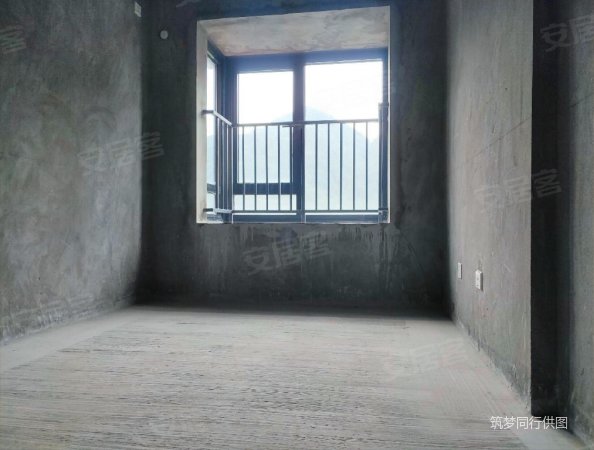 环线双轻轨两房只要85万送车位十年物管,和黄御峰(四期)二手房,85万,2