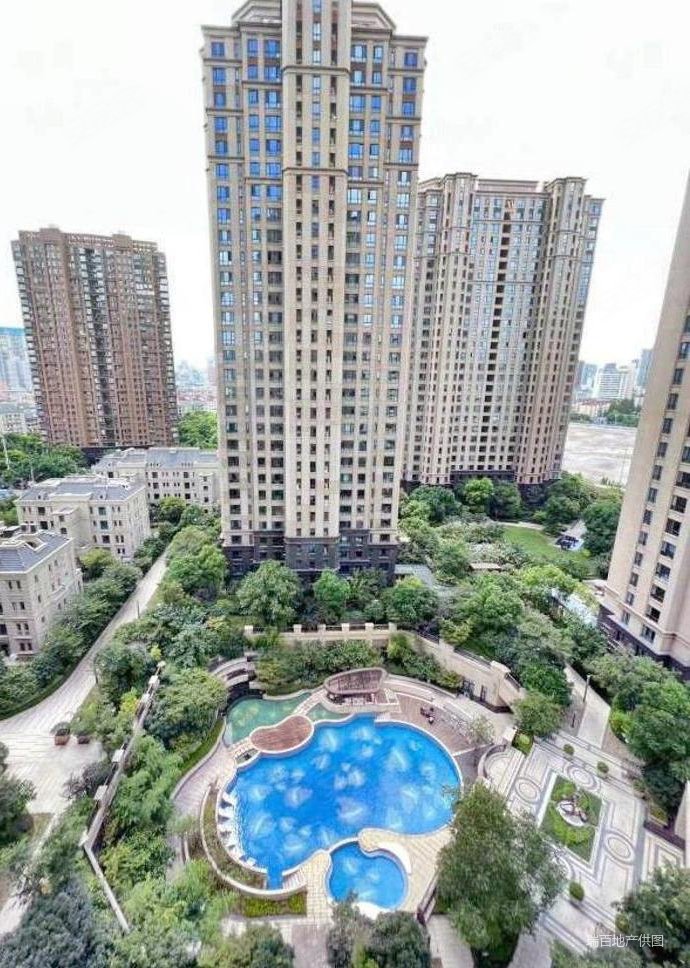 万科翡翠雅宾利