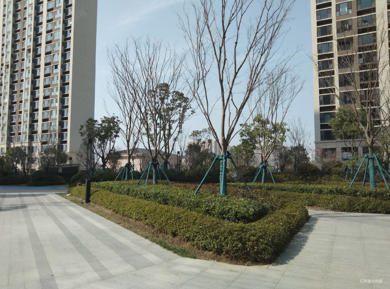 平江新城 改善4房2卫 业主诚心医疗商业配套成熟 交通便捷,中骏天荟
