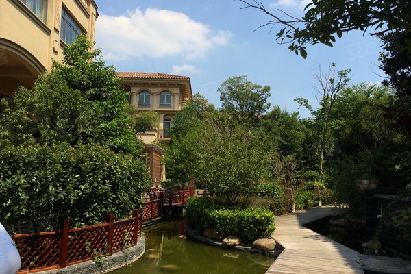 不足,银河湾(别墅)怎么样,银河湾(别墅)周边房产中介经纪人评价-无锡