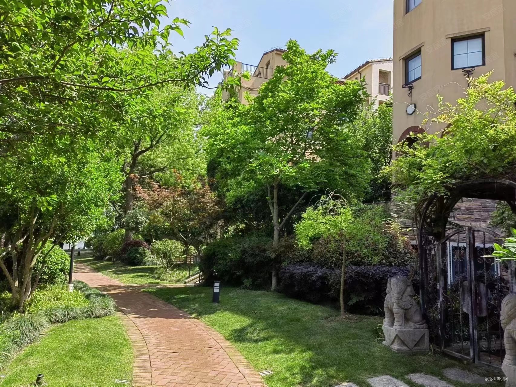 上海房产网>上海二手房>青浦二手房>赵巷二手房>龙湖滟澜山(二期公寓