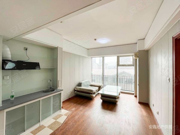 金宸国际大厦有电梯精装修正南朝向交通便捷正规商品房