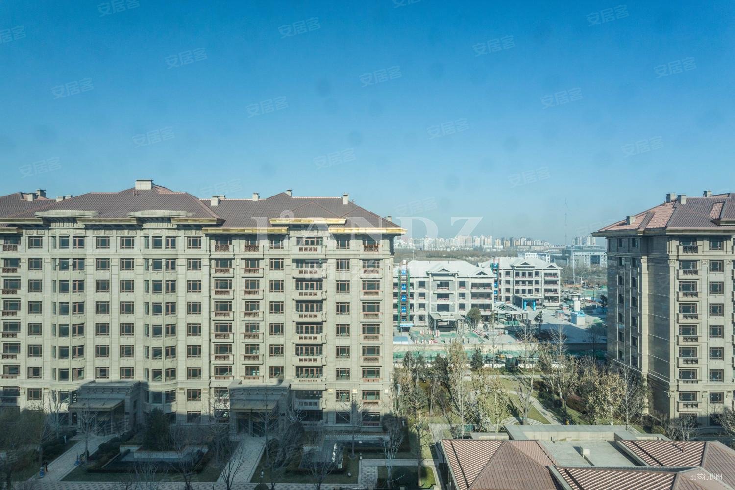 泛海世家次顶层600w全新精装房高层视野好面宽25米