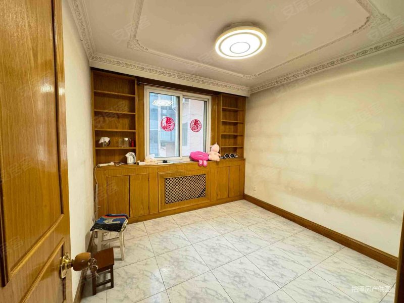 仁恒国际 华润万家 交通便利 临地铁 框架 中间好楼层,新乐住宅小区