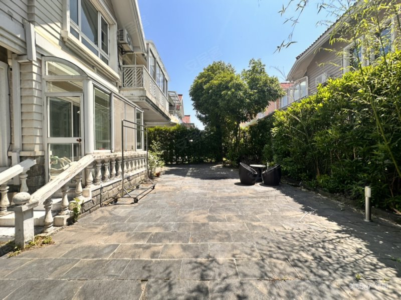 上海房产网>上海二手房>青浦二手房>徐泾二手房>西郊华城>800_600