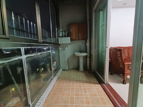 广州白云京溪广州白天鹅花园广州白天鹅花园 2室1厅1卫 73平 电梯房