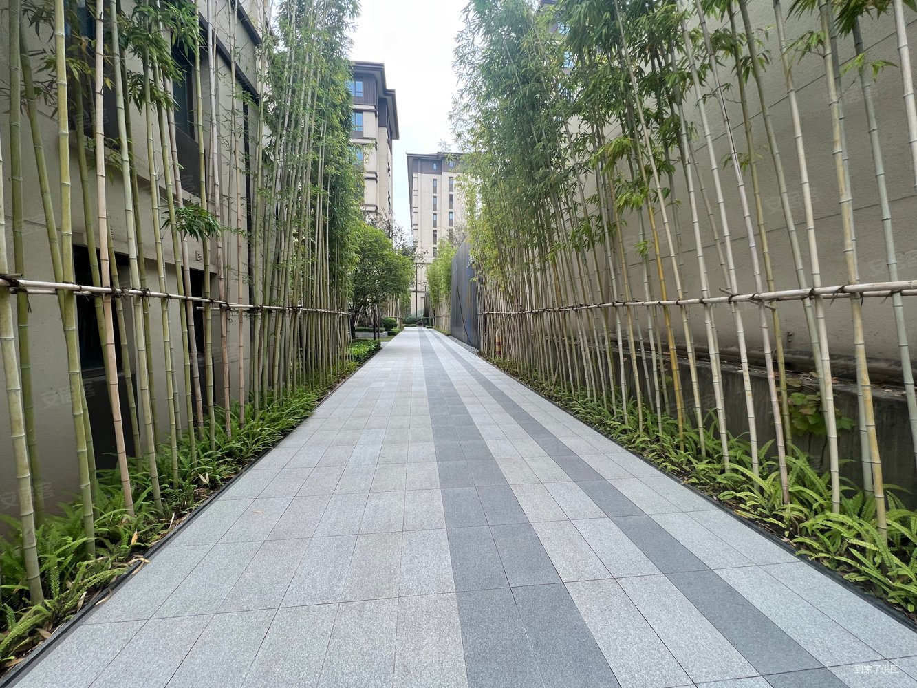 龙湖长滩原麓润园