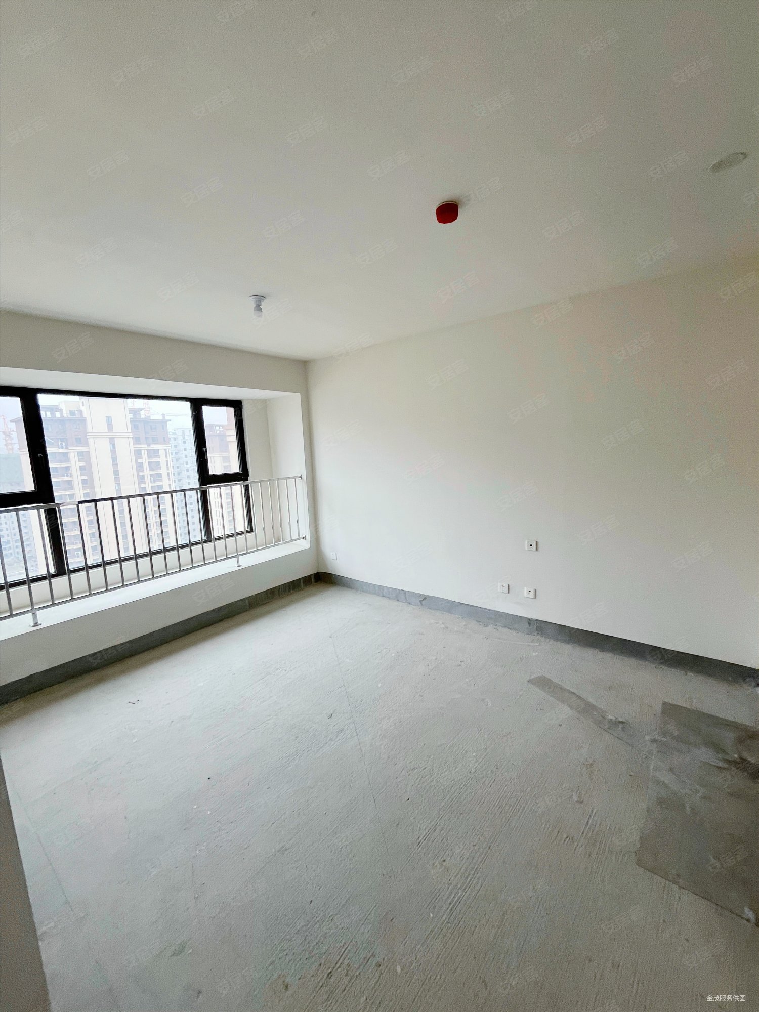 鲁商金茂悦府 临地铁 电梯房 正规商品房 南北通透 交通便利